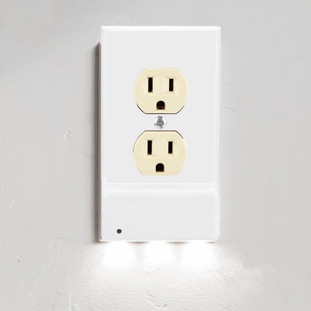 2-Pack Outlet Cover with USB Port and Built-In LED Light - BelleChic