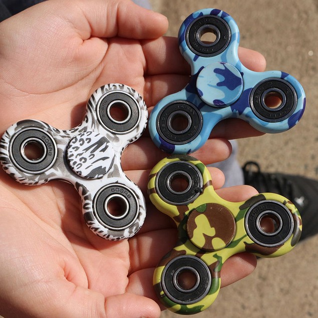 5-Pack Tri-Spinner Fidgets Anti Stress Sensory Fidget Spinner - Tanga