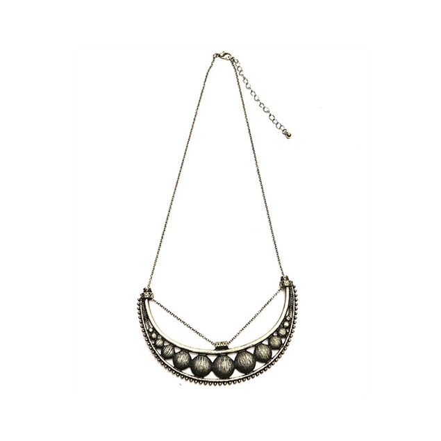 Tribal chain Outlet